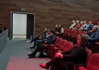 HISTORIA BIBLIOTEKI, KTÓRA NIE ZESZŁA NA PSY - SPOTKANIE Z BOGUSŁAWĄ MARCHELEWICZ-OWCZARCZAK